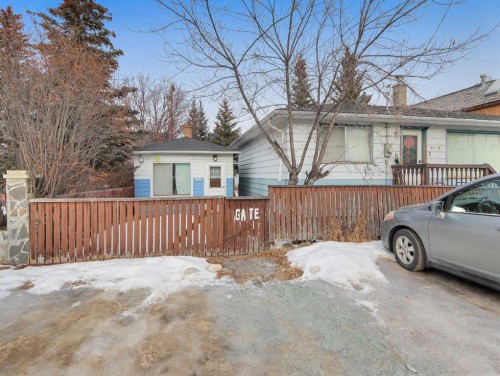 906 Main Street, Canmore, AB - Outdoor