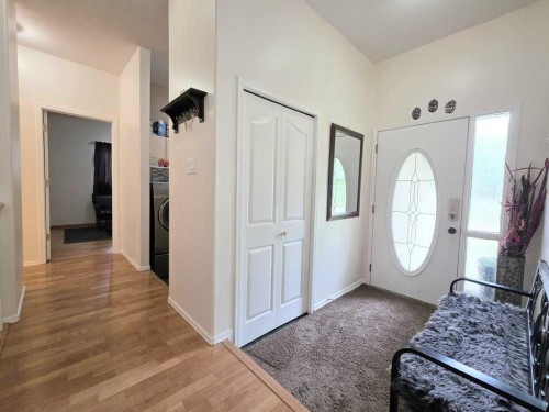 301 3 Avenue Ne, Slave Lake, AB - Indoor Photo Showing Other Room