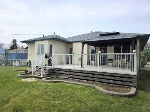 301 3 Avenue Ne, Slave Lake, AB - Outdoor With Deck Patio Veranda