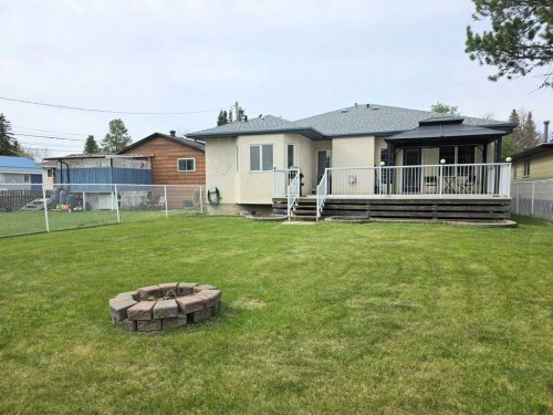 301 3 Avenue Ne, Slave Lake, AB - Outdoor With Deck Patio Veranda