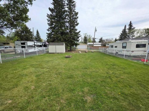 301 3 Avenue Ne, Slave Lake, AB - Outdoor