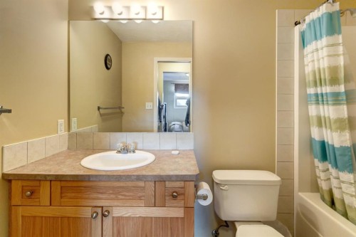 202-186 Kananaskis Way, Canmore, AB - Indoor Photo Showing Bathroom