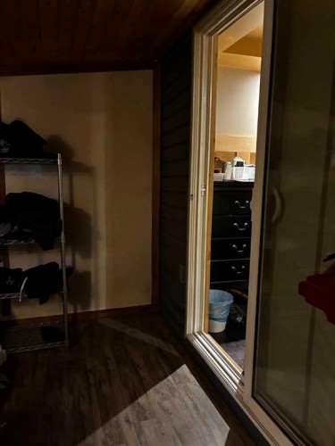 710 3 Avenue, Fox Creek, AB - Indoor Photo Showing Other Room
