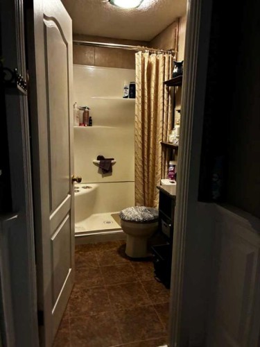 710 3 Avenue, Fox Creek, AB - Indoor