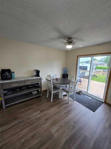 94 Harolds Hollow, Whitecourt, AB 