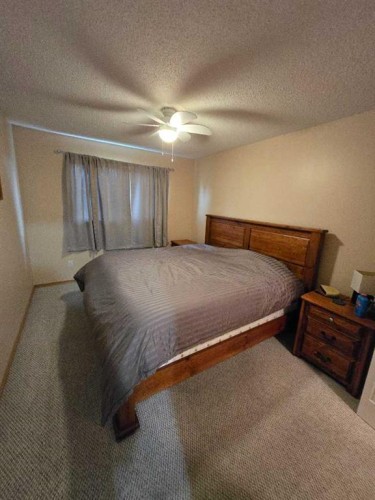 94 Harolds Hollow, Whitecourt, AB 