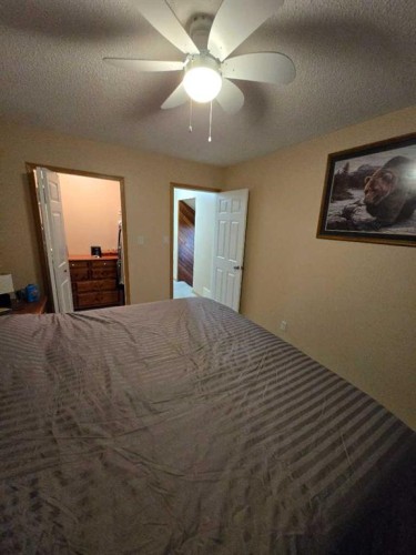 94 Harolds Hollow, Whitecourt, AB 