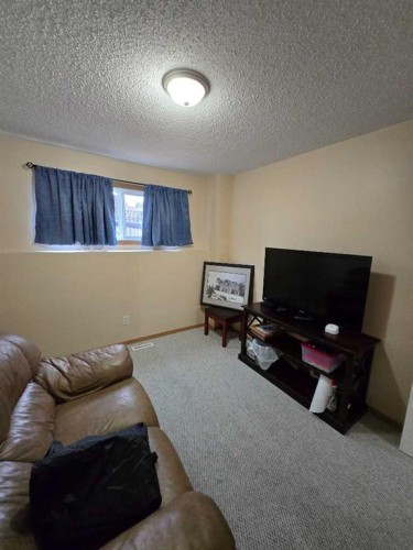 94 Harolds Hollow, Whitecourt, AB 