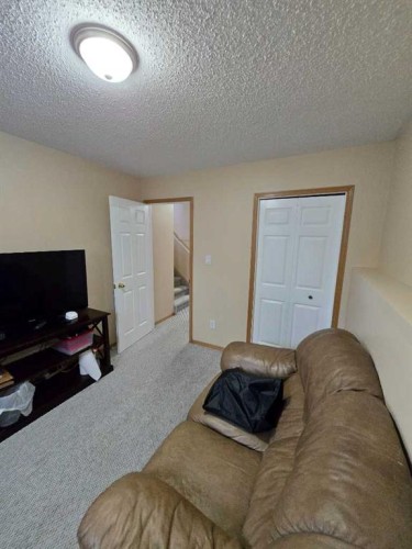 94 Harolds Hollow, Whitecourt, AB 