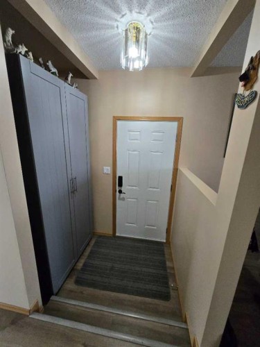 94 Harolds Hollow, Whitecourt, AB 