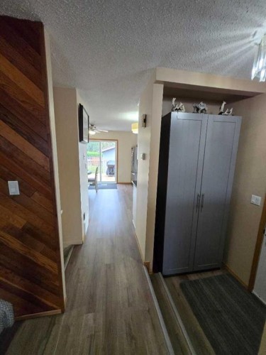 94 Harolds Hollow, Whitecourt, AB 