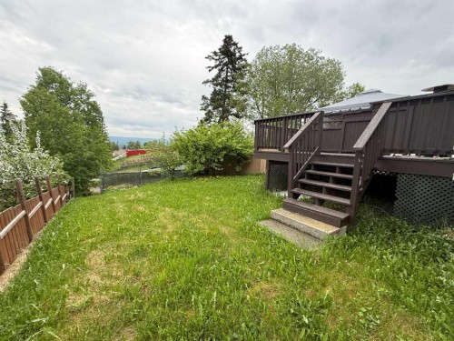 150 Sutherland Avenue, Hinton, AB - Outdoor