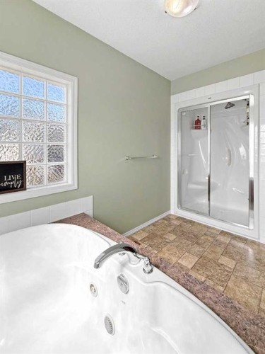 27 Keystone Place, Whitecourt, AB 
