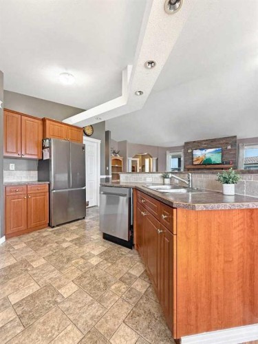 27 Keystone Place, Whitecourt, AB 