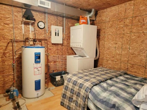 3252 Lake View Drive, Calling Lake, AB - Indoor Photo Showing Basement