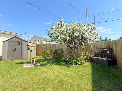 5301 Birch Crescent, Boyle, AB - Outdoor