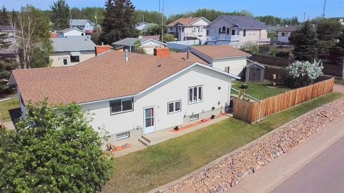 5301 Birch Crescent, Boyle, AB - Outdoor