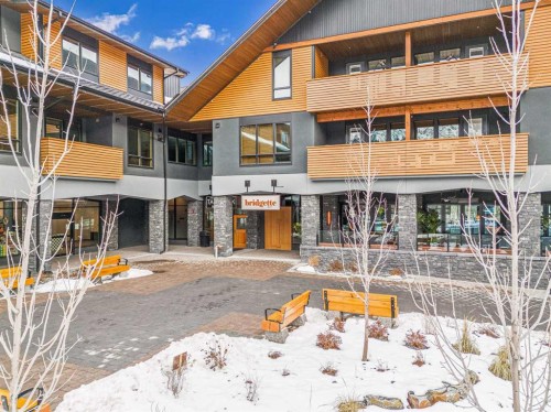 302-1105 Spring Creek Drive, Canmore, AB - Outdoor