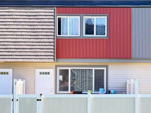 38-608 Main Street Nw, Slave Lake, AB - Outdoor With Exterior