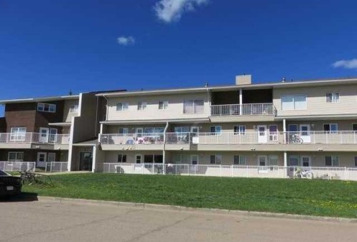 301-201 12 Avenue Sw, Slave Lake, AB 