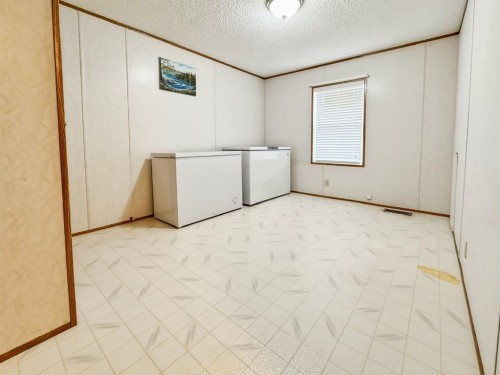 4524 47 Avenue, Mayerthorpe, AB 