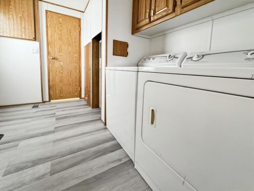 4524 47 Avenue, Mayerthorpe, AB 