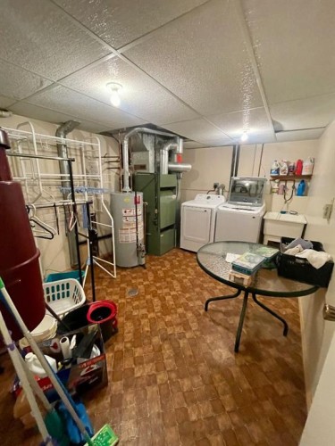 5909 11 Avenue, Edson, AB 