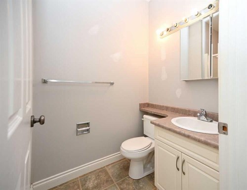 5002 52 Street, Colinton, AB 