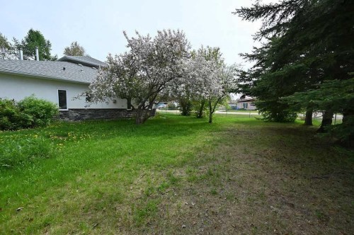 5002 52 Street, Colinton, AB 