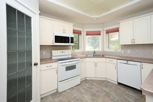 5002 52 Street, Colinton, AB 