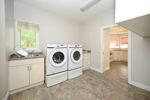 5002 52 Street, Colinton, AB 