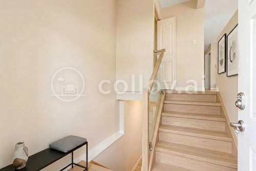 7417 35Th Avenue Nw, Calgary, AB - Indoor Photo Showing Other Room