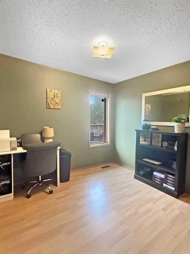 61 Blueberry Dive, Whitecourt, AB 