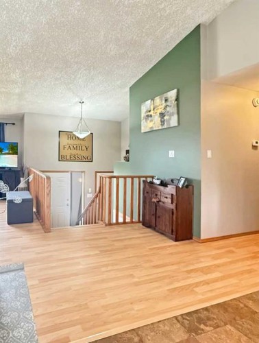 61 Blueberry Dive, Whitecourt, AB 