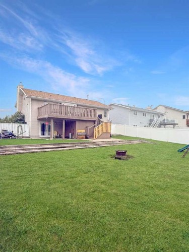 61 Blueberry Dive, Whitecourt, AB 