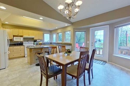 2904 45 Avenue, Athabasca, AB - Indoor Photo Showing Dining Room
