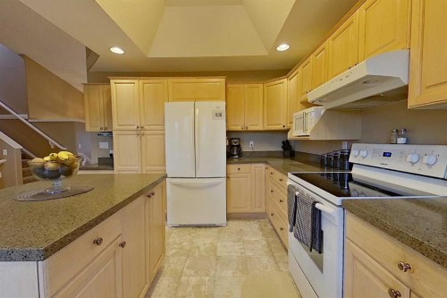 2904 45 Avenue, Athabasca, AB - Indoor Photo Showing Kitchen