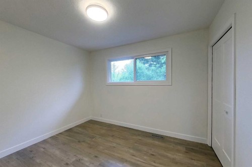 5105 13 Avenue, Edson, AB 