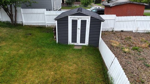 5105 13 Avenue, Edson, AB 