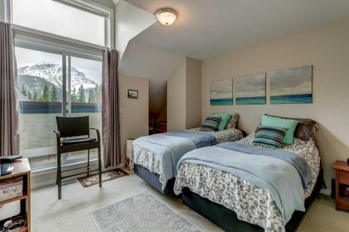 8-125 Cave Avenue, Banff, AB 