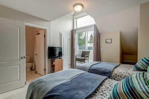 8-125 Cave Avenue, Banff, AB 