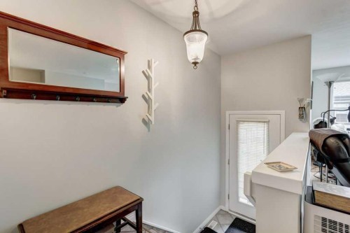 8-125 Cave Avenue, Banff, AB 