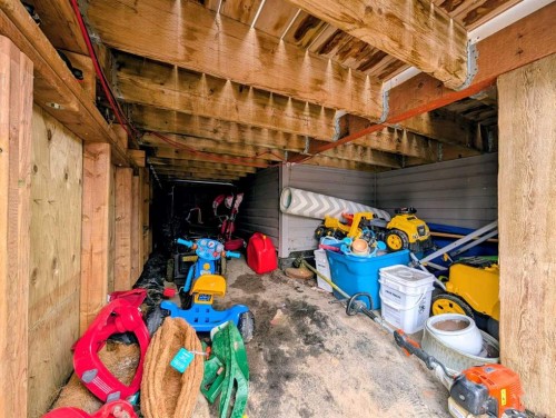 1100 10 Avenue Se, Slave Lake, AB - Indoor Photo Showing Basement