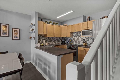 321-107 Montane Road, Canmore, AB - Indoor Photo Showing Kitchen
