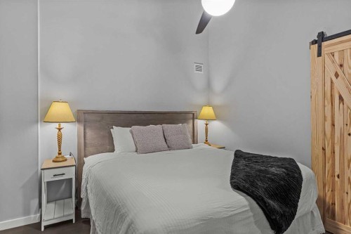 321-107 Montane Road, Canmore, AB - Indoor Photo Showing Bedroom