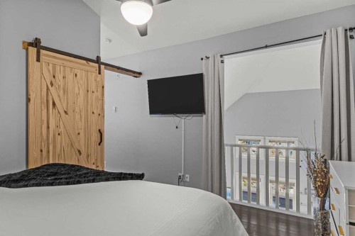 321-107 Montane Road, Canmore, AB - Indoor Photo Showing Bedroom