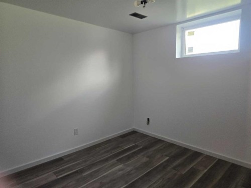 101 Simpson Street, Hinton, AB 