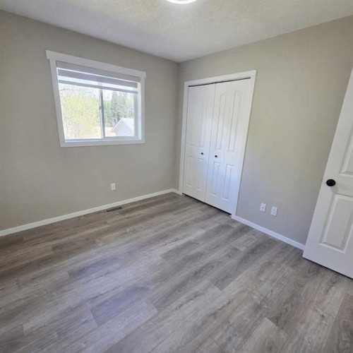 5108 18 Avenue, Edson, AB - Indoor Photo Showing Other Room