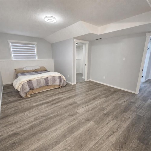 5108 18 Avenue, Edson, AB - Indoor Photo Showing Bedroom
