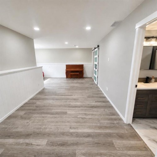 5108 18 Avenue, Edson, AB - Indoor